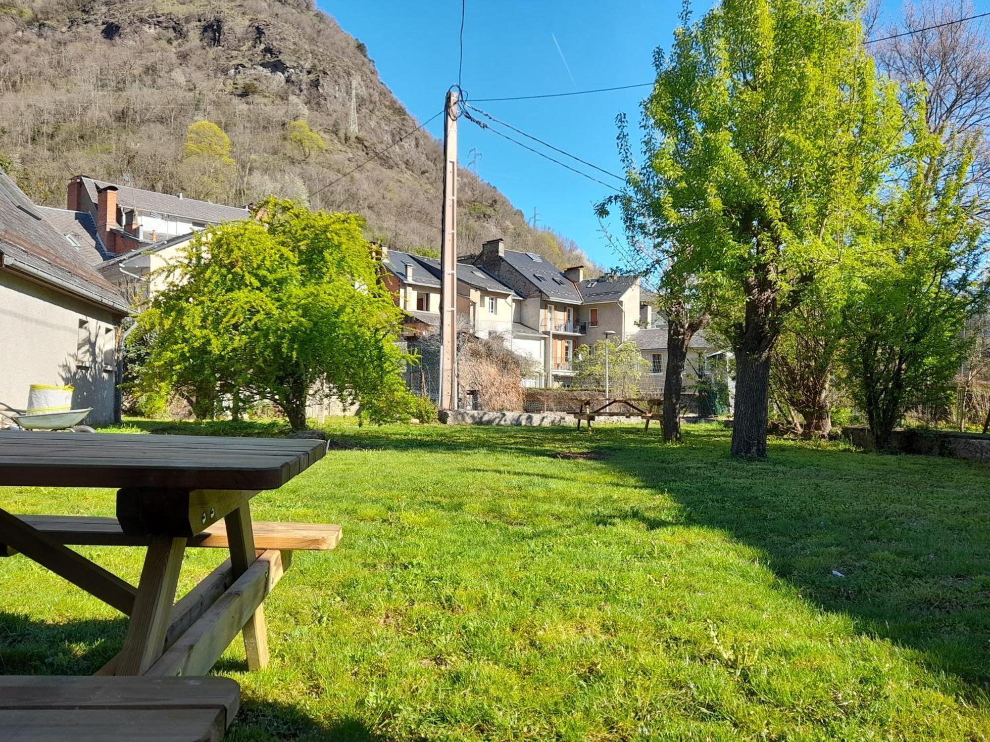 T3 Neuf 65M2 5 Personnes Avec Jardin Au Calme, Menage Inclus, Local Velo Διαμέρισμα Bagnères-de-Luchon Εξωτερικό φωτογραφία